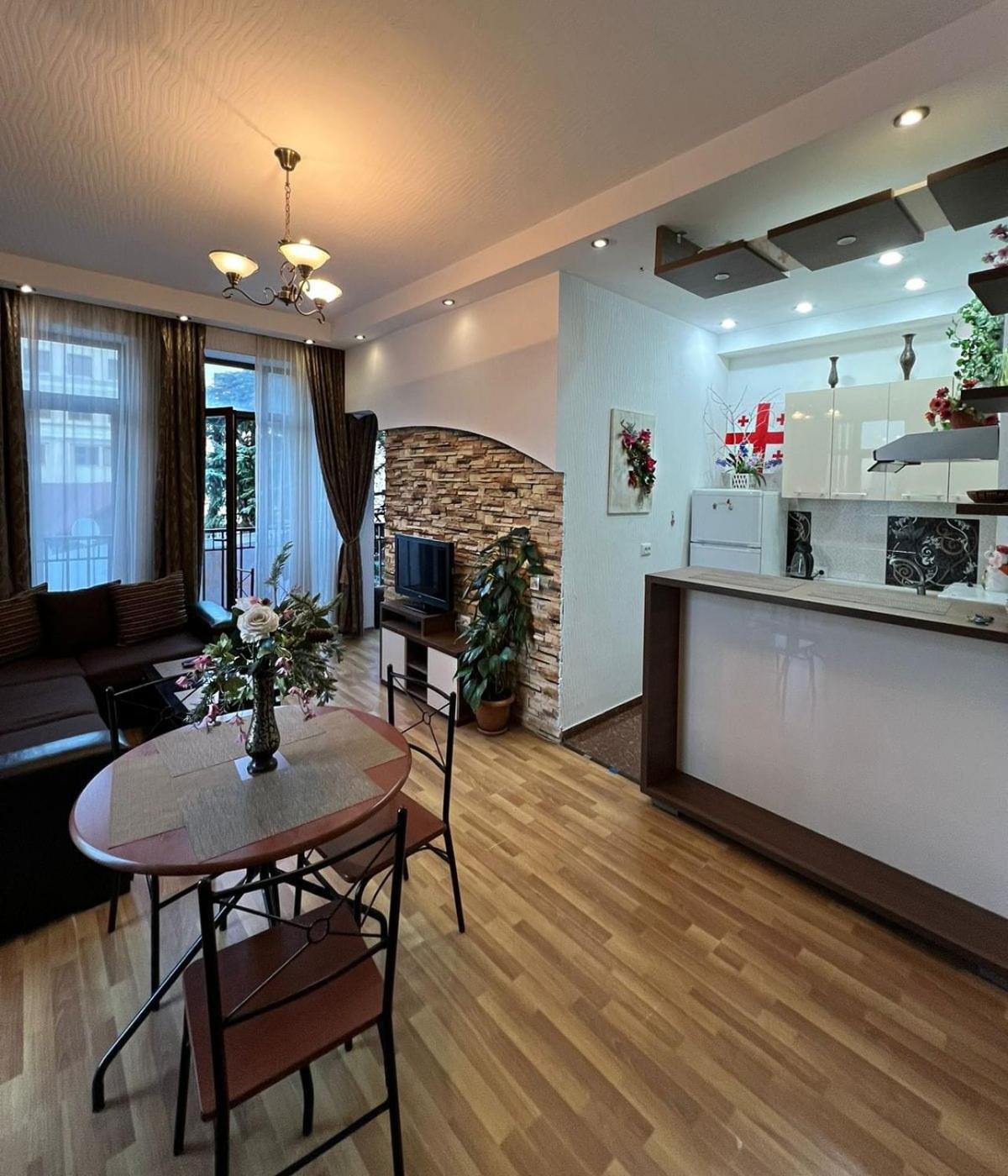 Cozy Apartment In The City Center Mtatsminda Tbilisi Luaran gambar