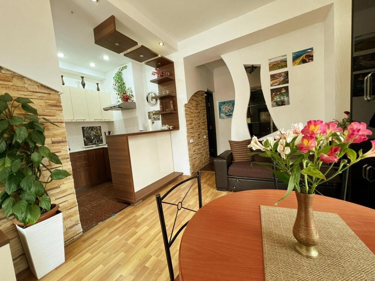 Cozy Apartment In The City Center Mtatsminda Tbilisi Luaran gambar