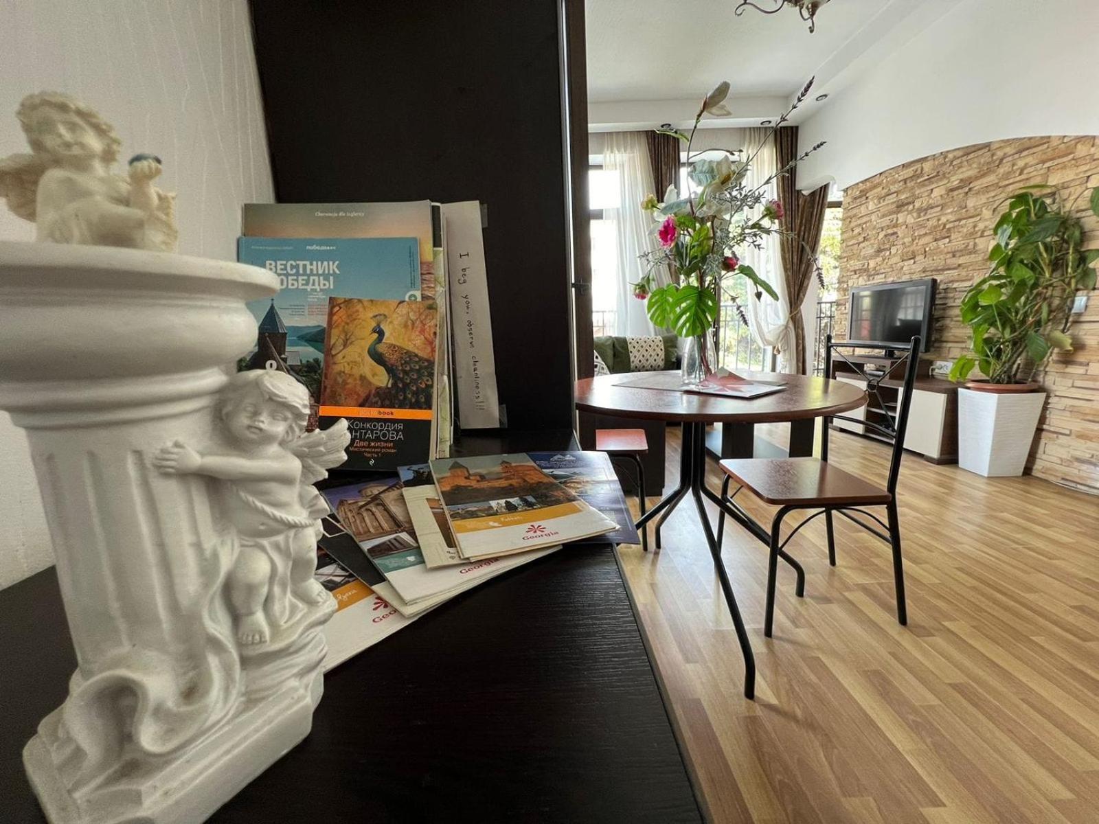 Cozy Apartment In The City Center Mtatsminda Tbilisi Luaran gambar