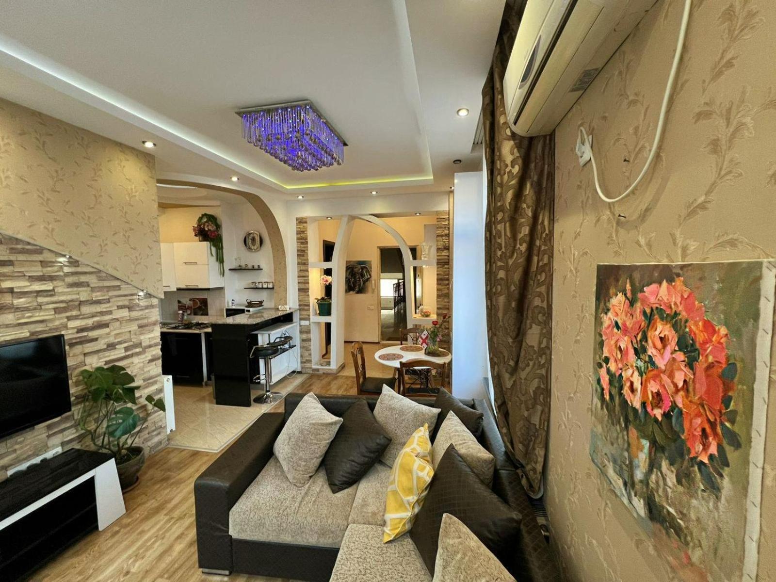 Cozy Apartment In The City Center Mtatsminda Tbilisi Luaran gambar